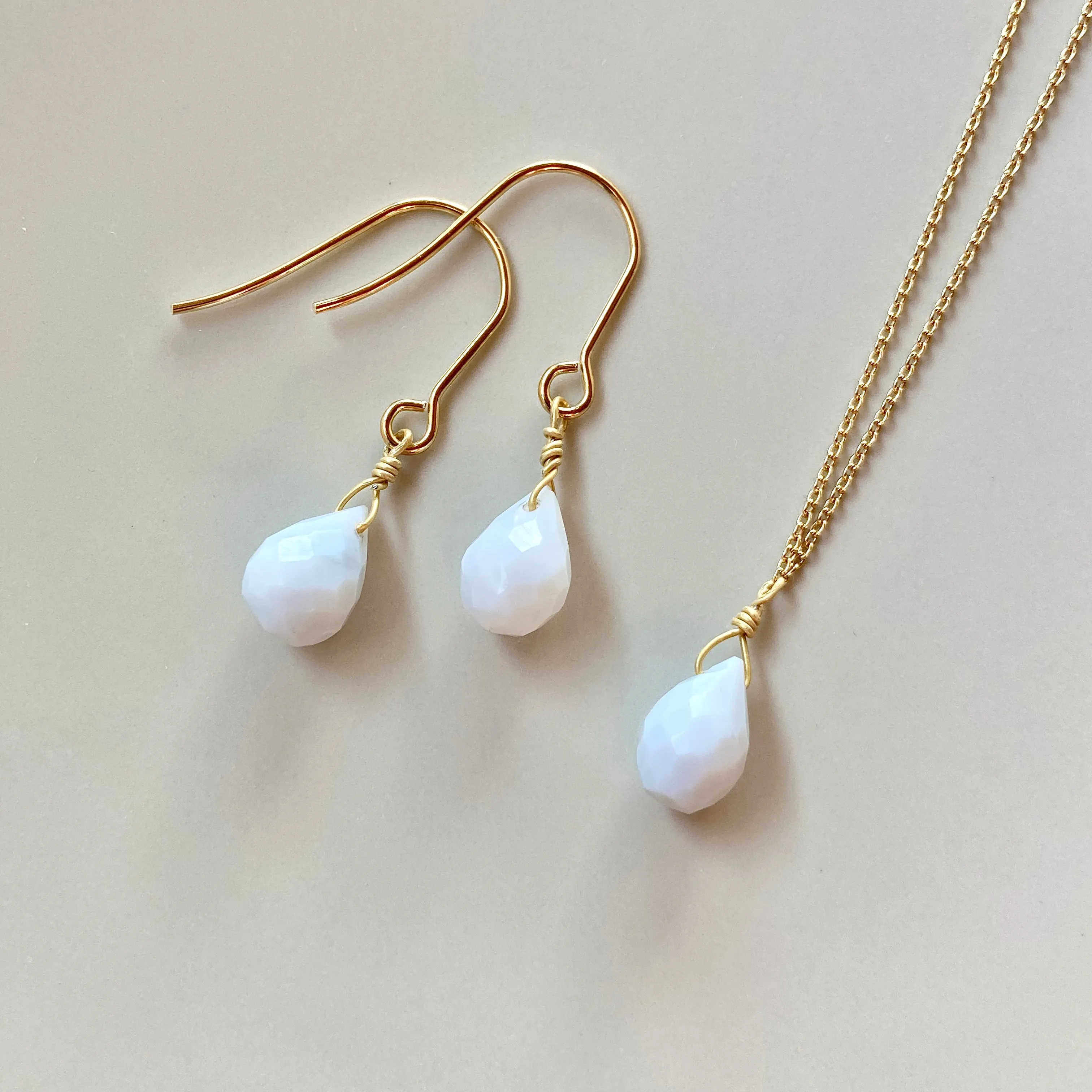 Blue Opal Necklace (GOLD)