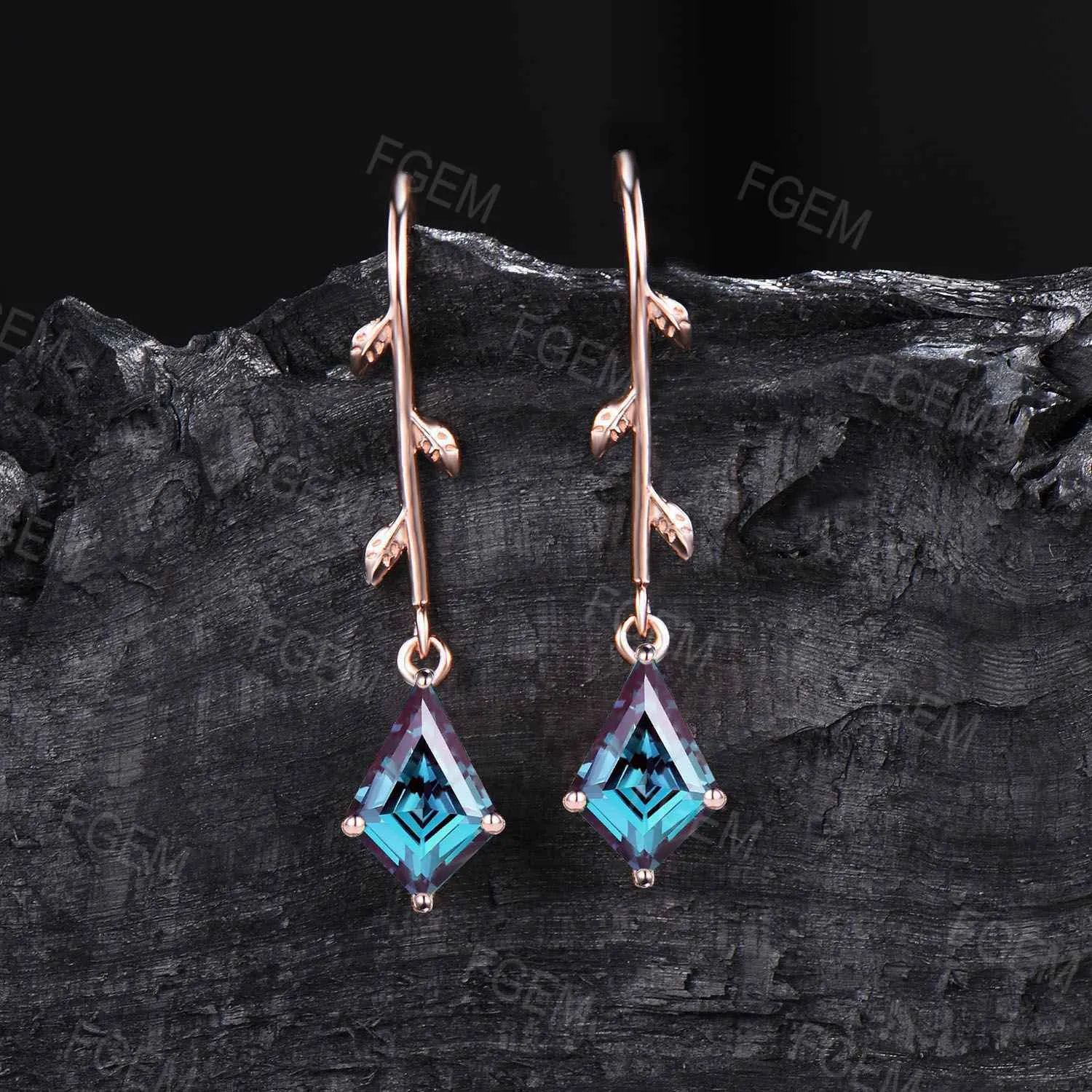 Branch Leaf Alexandrite Drop Earrings Rose Gold Earrings Kite Cut Color-Change Alexandrite Earrings Gemstone Dangle Earrings Wedding Gifts