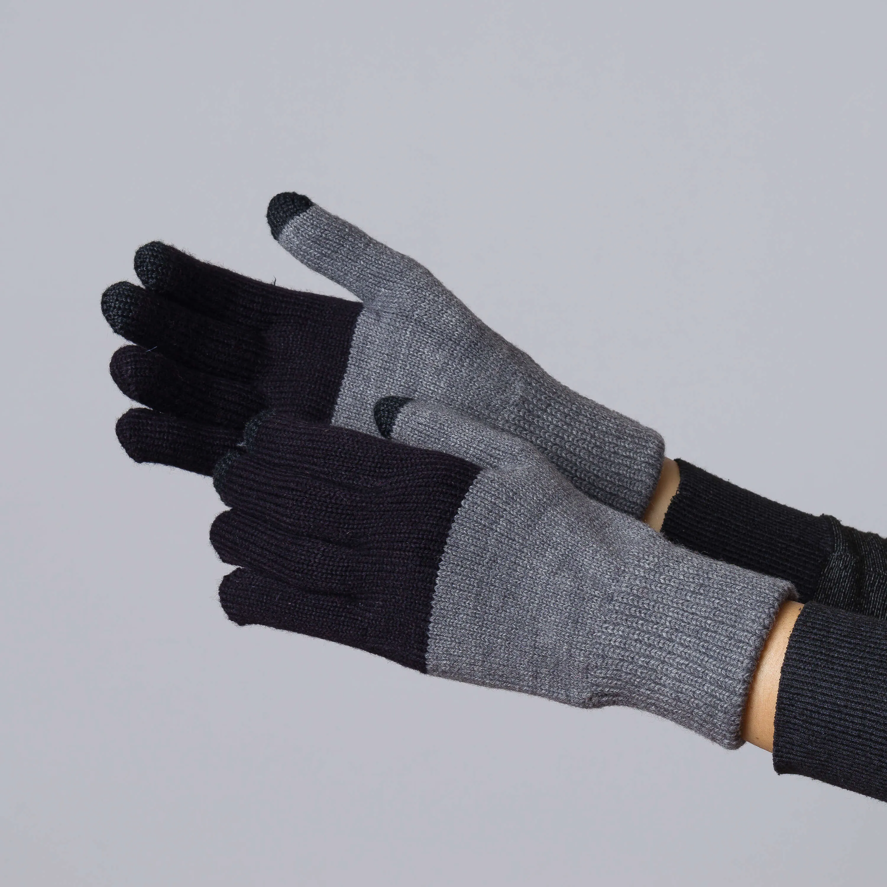 Colorblock Knit Touchscreen Gloves