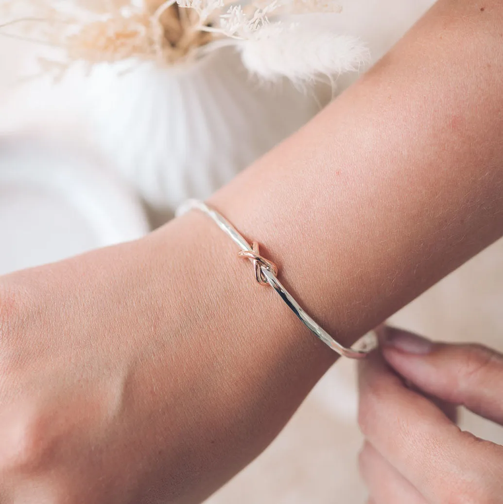 Jess 9ct Rose Gold Infinity Bangle