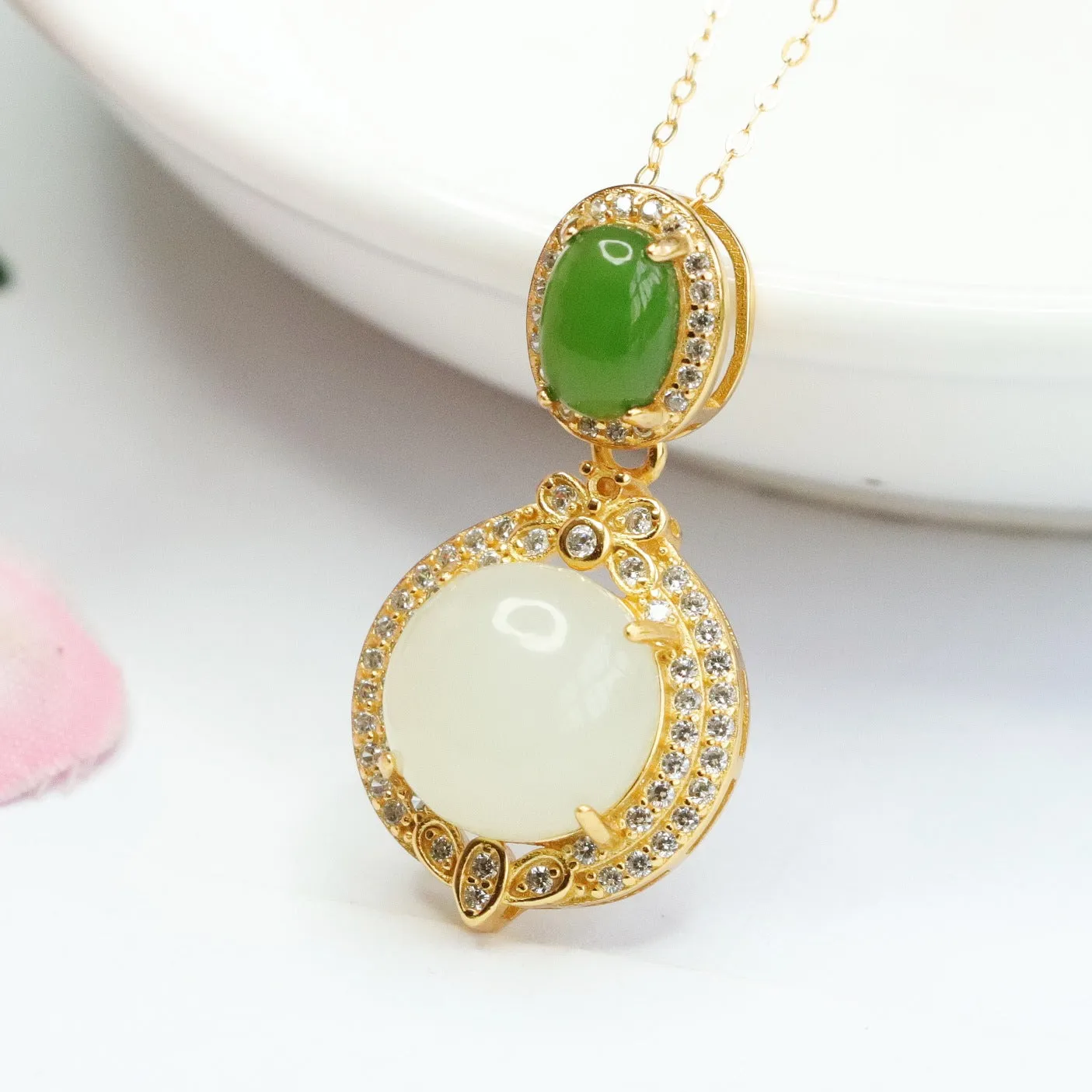 Round White Hetian Jade Pendant with Oval Jasper Zircon Necklace