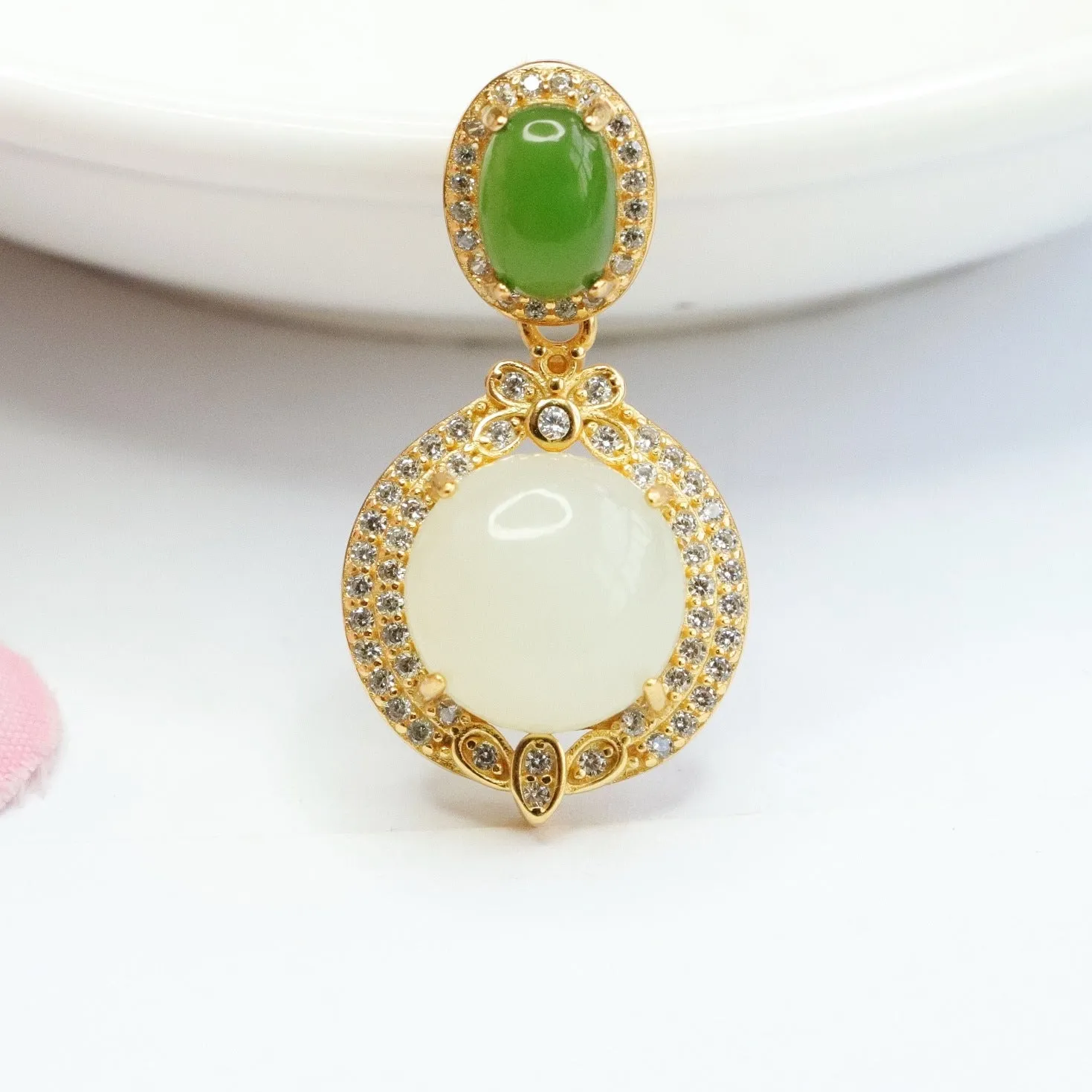 Round White Hetian Jade Pendant with Oval Jasper Zircon Necklace