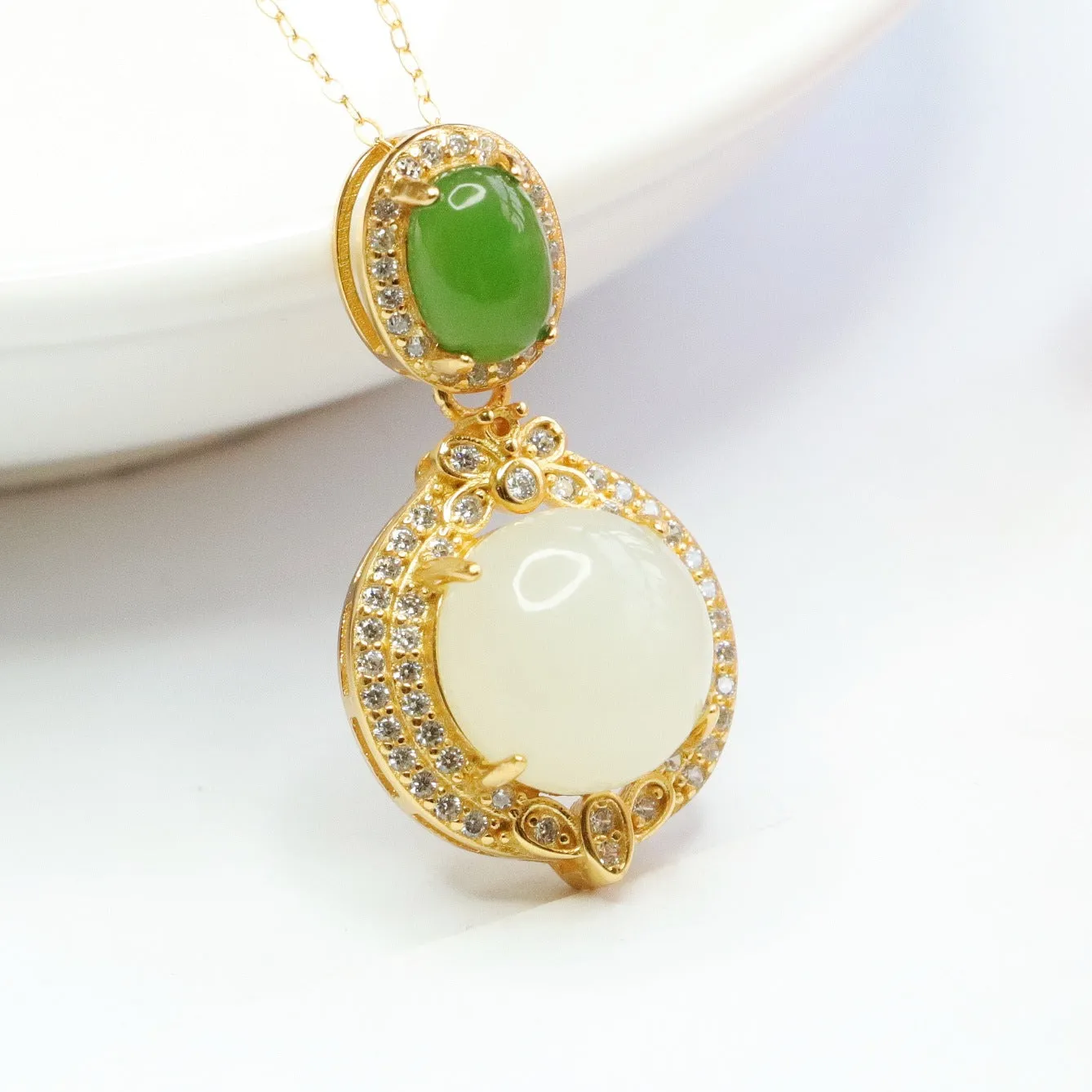 Round White Hetian Jade Pendant with Oval Jasper Zircon Necklace